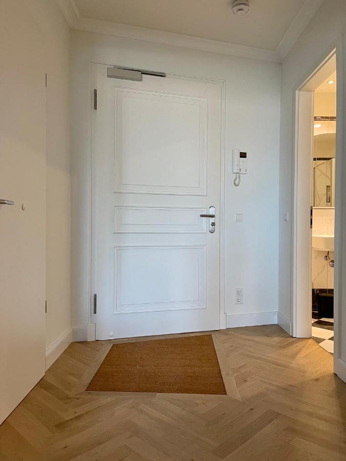 Cls Zentrale City-Wohnung In Hamburg Mit E-Laden Und Tiefgarage, Grosser Balkon, Blick Ueber Hamburg, Parkplatz, Cafe Im Haus, Bushaltestelle Direkt Gegenueber, Flex Check In Экстерьер фото
