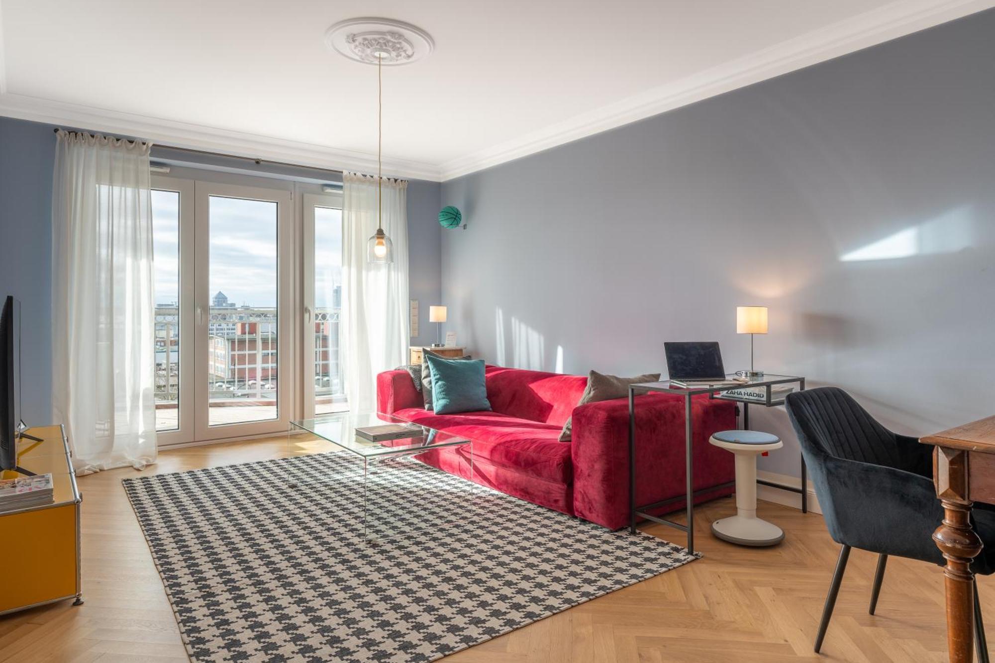 Cls Zentrale City-Wohnung In Hamburg Mit E-Laden Und Tiefgarage, Grosser Balkon, Blick Ueber Hamburg, Parkplatz, Cafe Im Haus, Bushaltestelle Direkt Gegenueber, Flex Check In Экстерьер фото